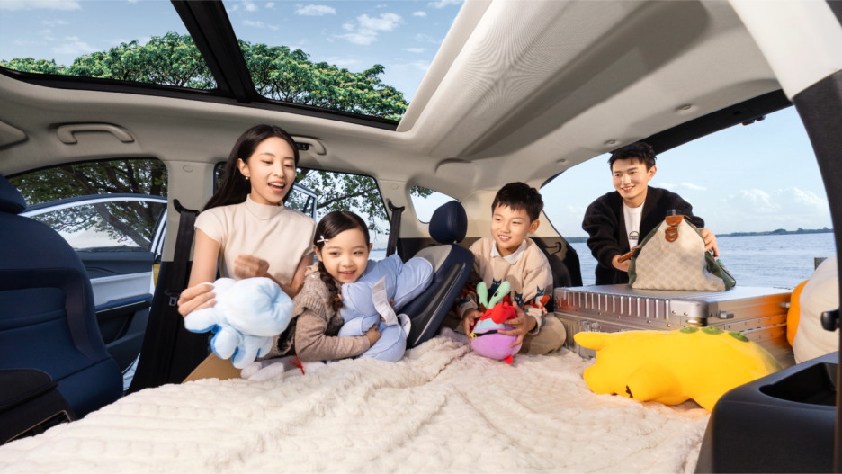 9.98-14.98万元  大七座电混SUV  BG大游X8 E家正式上市1233.png